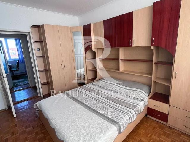 Apartament cu 3 camere de închiriat | Parcare | Zona Cantemir | Oradea