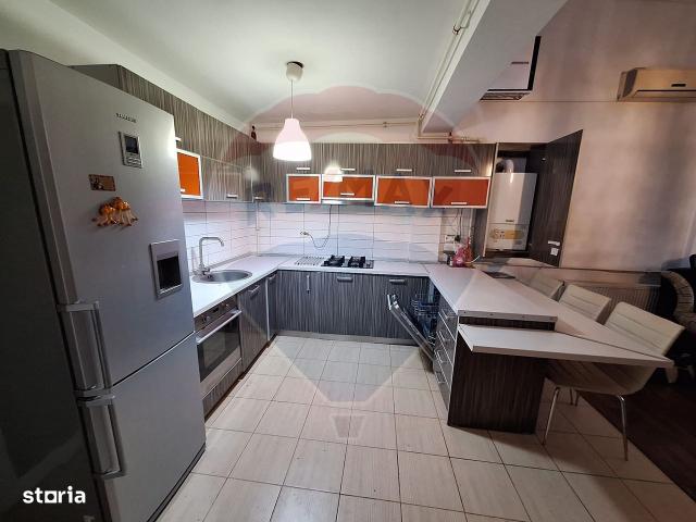 Apartament cu 3 camere de vanzare in Constanta Km5