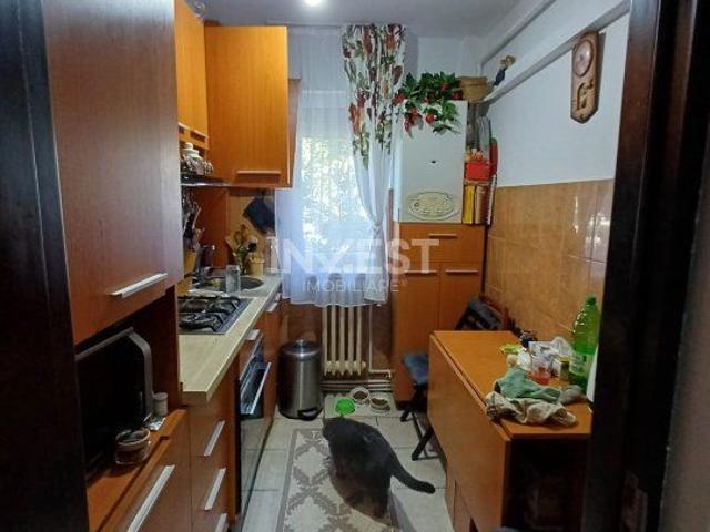 Apartament cu 3 camere de vanzare in zona Zimbru Mobilat si utilat