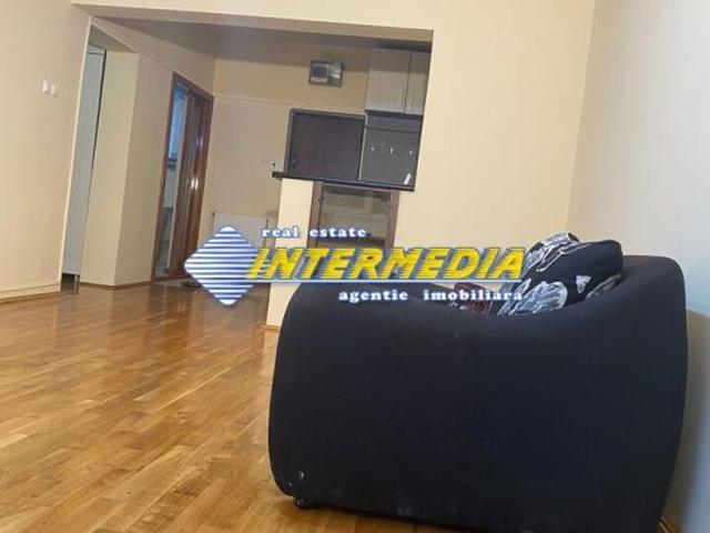 Apartament cu 3 camere Deco Foste proprietati CETATE Piata Finisat Nem