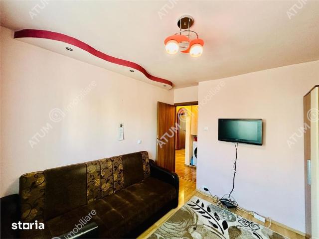 Apartament cu 3 camere decoamndate in zona Mihai Viteazu