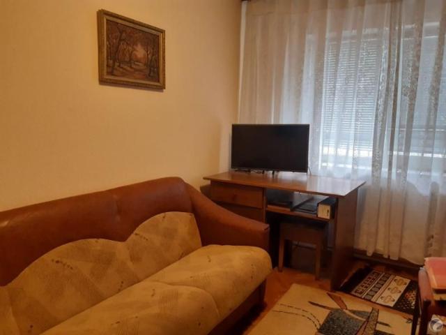 Apartament cu 3 camere, decomandat, centru Iasi, langa Palas