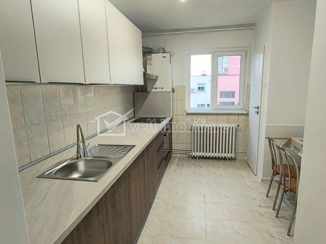 Apartament cu 3 camere, decomandat, Gradini Manastur, 90 mp