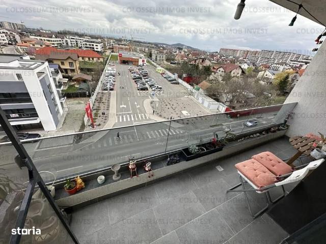 Apartament cu 3 camere, decomandat zona Tractorul