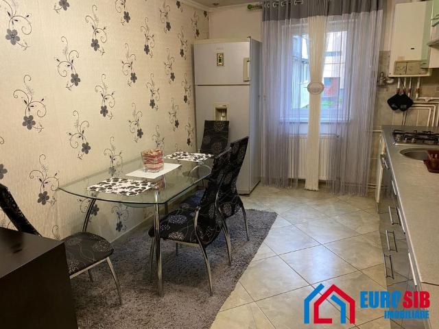 Apartament cu 3 camere decomandat zona Turnisor