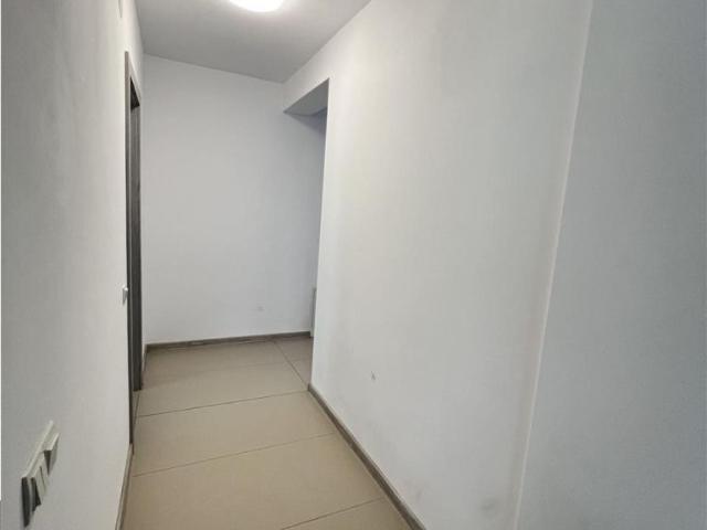 Apartament cu 3 camere decomandate de 73 mp zona Calea Surii Mici
