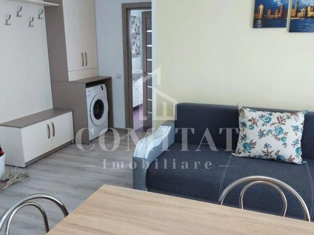 Apartament cu 3 camere decomandate | Etaj intermediar | Zona Eroilor