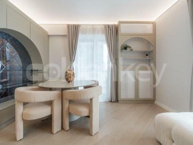 Apartament cu 3 camere | Garaj | Cortina North | ID:2579762