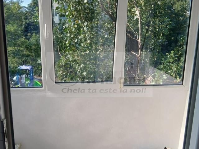 Apartament cu 3 camere in Alexandru Cel Bun 105.000 euro