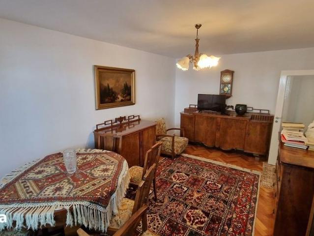 Apartament cu 3 camere in Cornisa, strada Faget, 1 min de UMFST