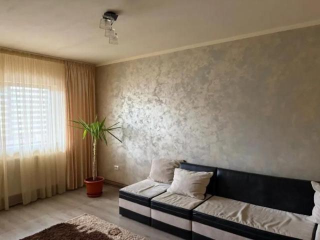 Apartament cu 3 camere in Tatarasi Sud Pod Metalurgie