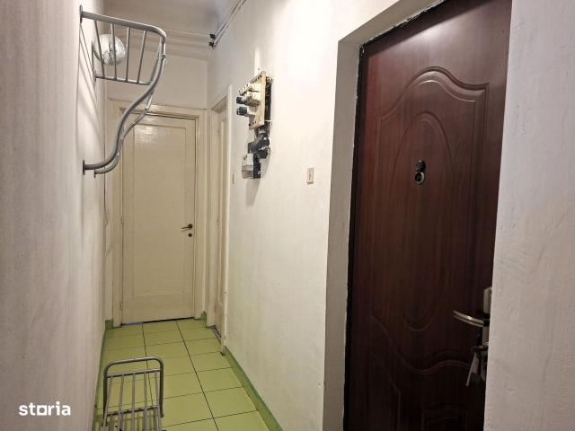 Apartament cu 3 camere în vilă interbelică, de renovat comision 0%!