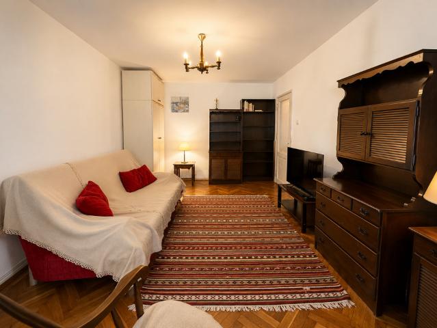 Apartament cu 3 camere, la parter, in zona centrala – Mihai Viteazul, Brasov