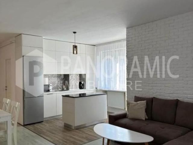 Apartament cu 3 camere LANGA VIVO