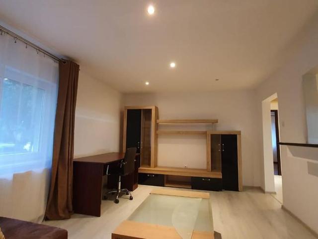 Apartament cu 3 camere pe Muncitorilor