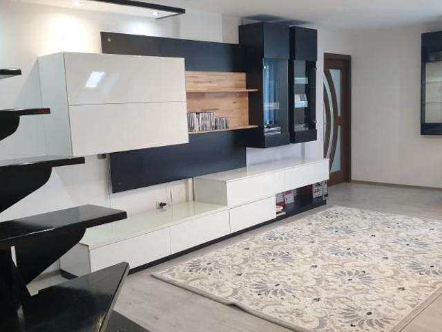 Apartament cu 3 camere Popas Pacurari