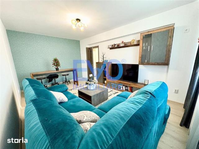 Apartament cu 3 camere, prima inchiriere, loc de parcare, zona Rediu