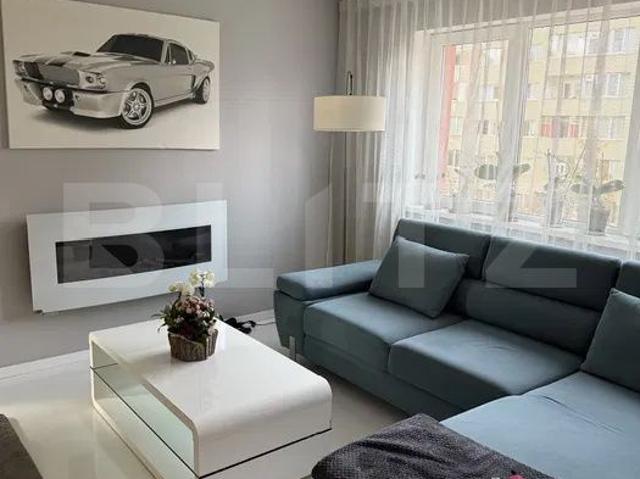 Apartament cu 3 camere semidecomandat, 65 mp, parcare, pet friendly, G