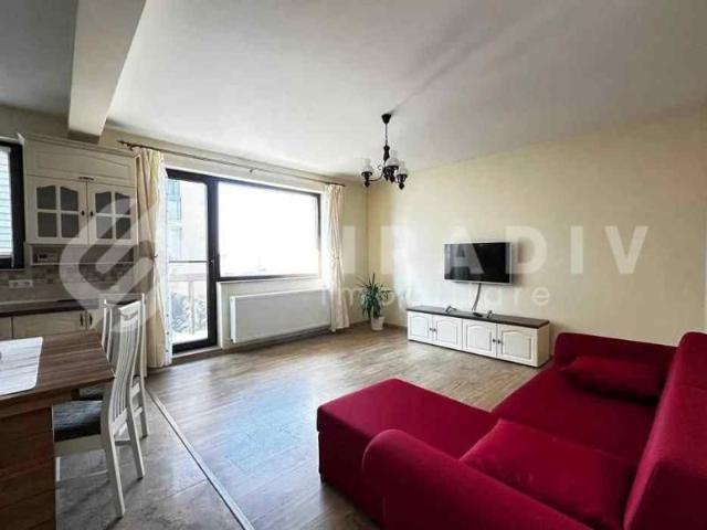 Apartament cu 3 camere si 2 balcoane de inchiriat Europa