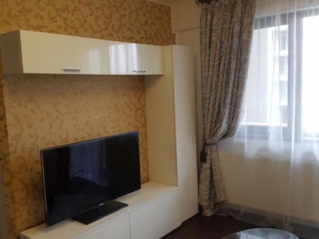 Apartament cu 3 camere spre inchiriere zona 1 Mai Bucuresti