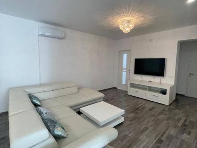 Apartament cu 3 camere zina centrala Oradea Ramada de Inchiriat