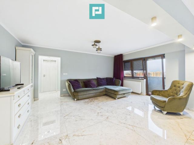 Apartament cu 3 camere zona Intim