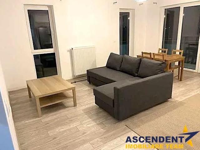 Apartament cu 3 camere, zona Libertatii