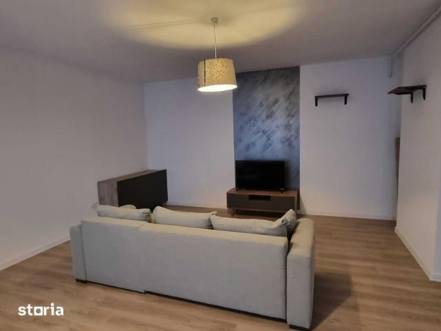 Apartament cu 3 camere, zona Soarelui Girocului, parcare proprie