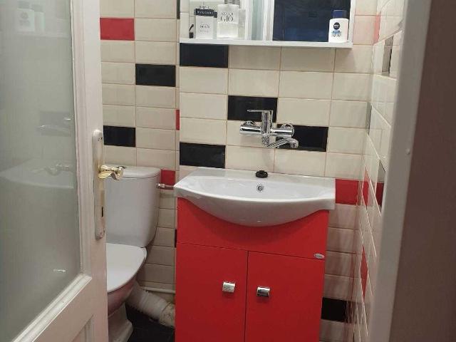 Apartament cu 3 camere, zona Tudor