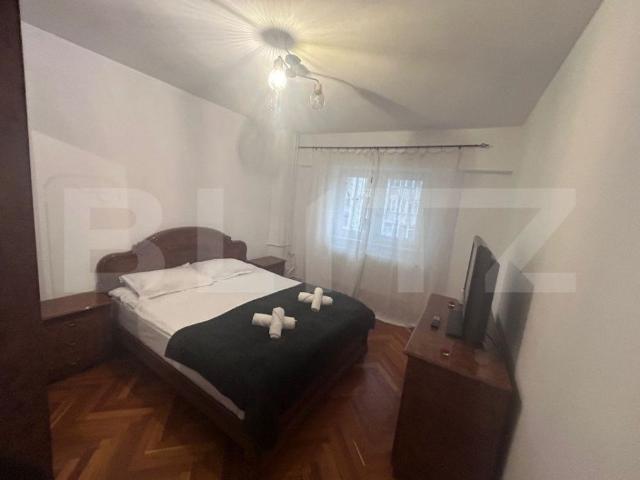 Apartament cu 3 camere, 100 mp, deco, Calea Bucuresti Univer