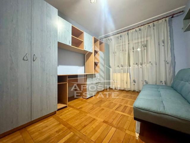 Apartament cu 3 camere, 2 băi, petfriendly, centrala pro.