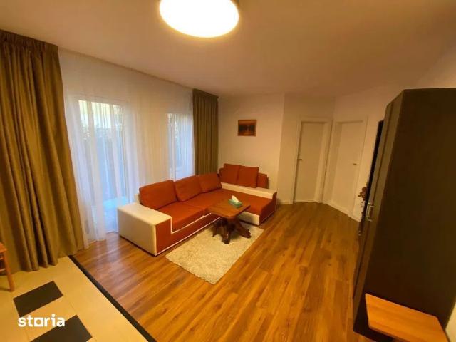 Apartament cu 3 camere, 56 mp, parcare, zona Terra