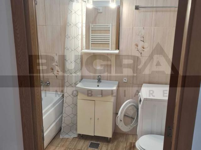 Apartament cu 3 camere, 75 mp, parcare, etaj intermediar, Zona Coposu