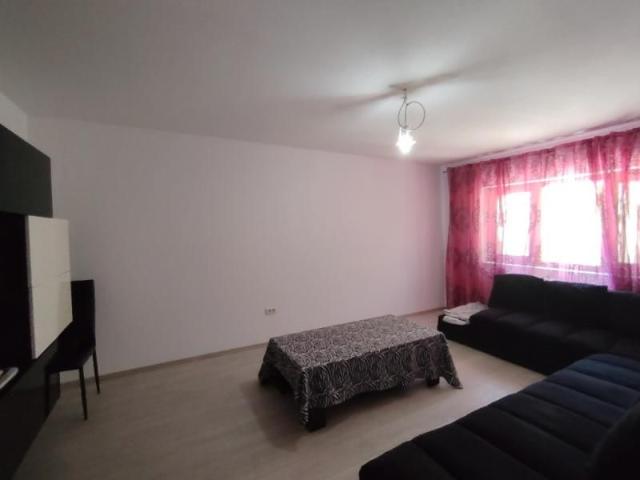 Apartament cu 3 camere, 70 mp de inchiriat, zona Fabric