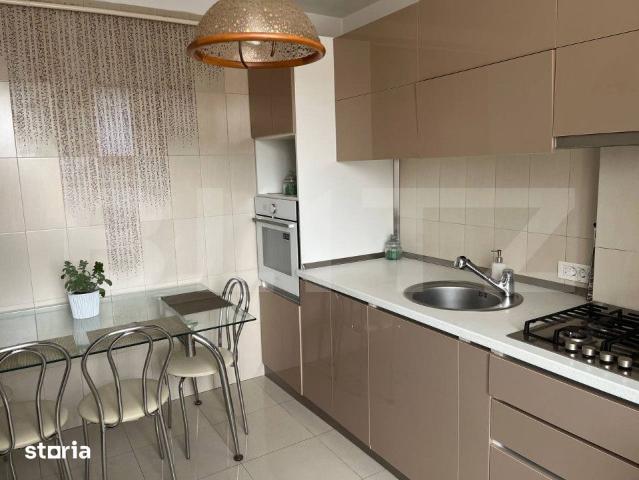 Apartament cu 3 camere, 90 mp, mobilat modern, zona Lipovei