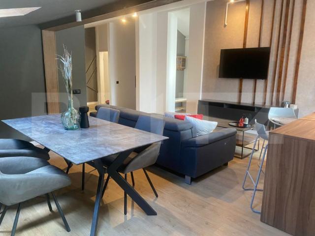 Apartament cu 3 camere, 90 mp, cu parcare si boxa la subsol
