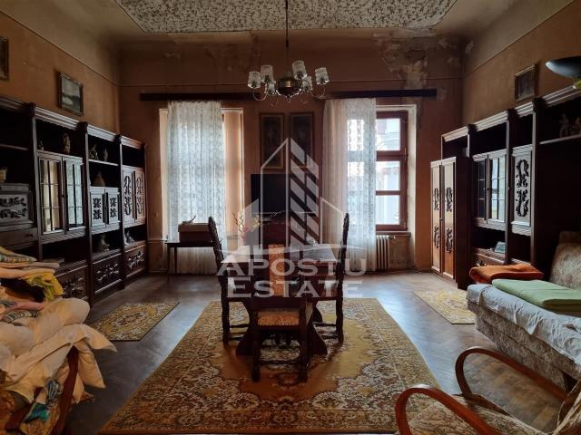 Apartament cu 4 camere de inchiriat, Ultraentral, Timisoara