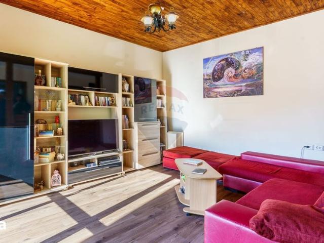 Apartament cu 4 camere de închiriat în vila, zona Gheorgheni