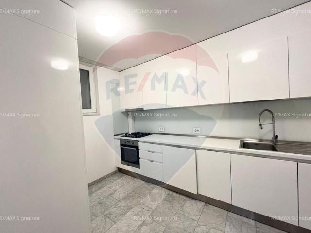 Apartament cu 4 camere de închiriat în zona Aviatorilor