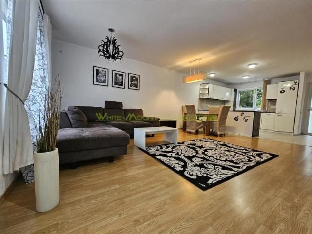 Apartament cu 4 camere de inchiriat in Green Valley