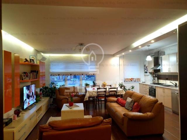 Apartament cu 4 camere in Buna Ziua