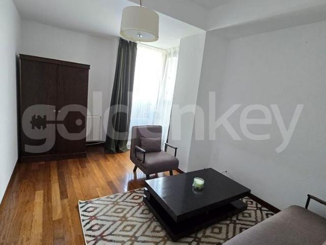 Apartament cu 4 camere | 4 bai | 2 terase si garaj