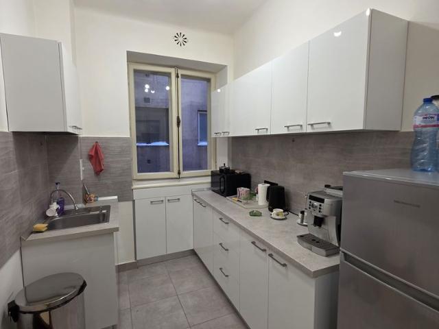 Apartament cu 5 camere de inchiriat in zona Victoriei