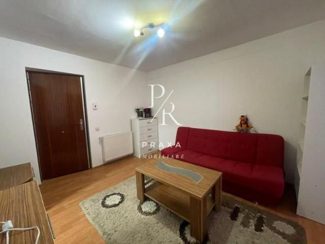 Apartament curat, ingrijit, 2 camere si parcare, zona Stejarului!