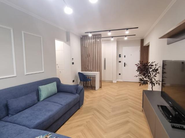 Apartament central 3 camere modern de inchiriat