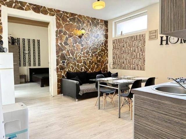 Apartament central cu 3 camere in Oradea