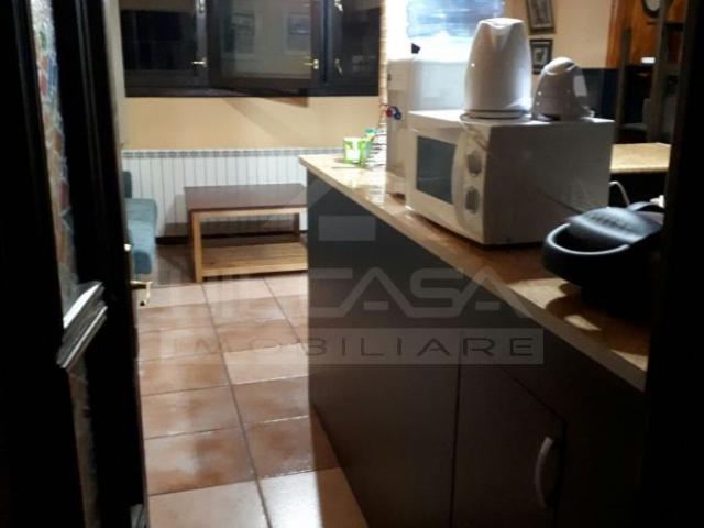 Apartament, Centru, 2 camere, cu utilitati incluse