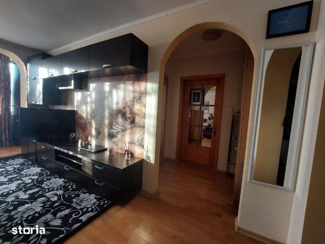 Apartament Centru de închiriat