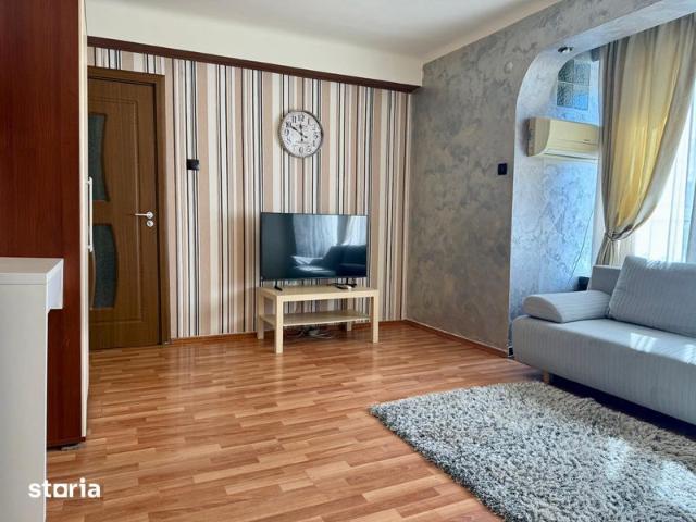 Apartament centru langa teatru