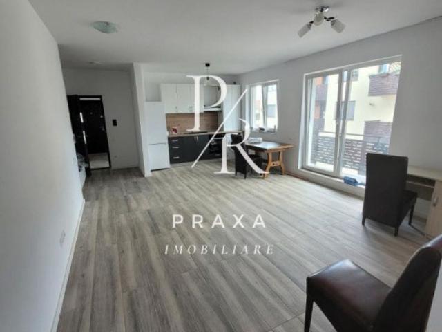 Apartament de Inchirat, 2 camere, 50 mp, Modern, GARAJ, zona parc Poligon!